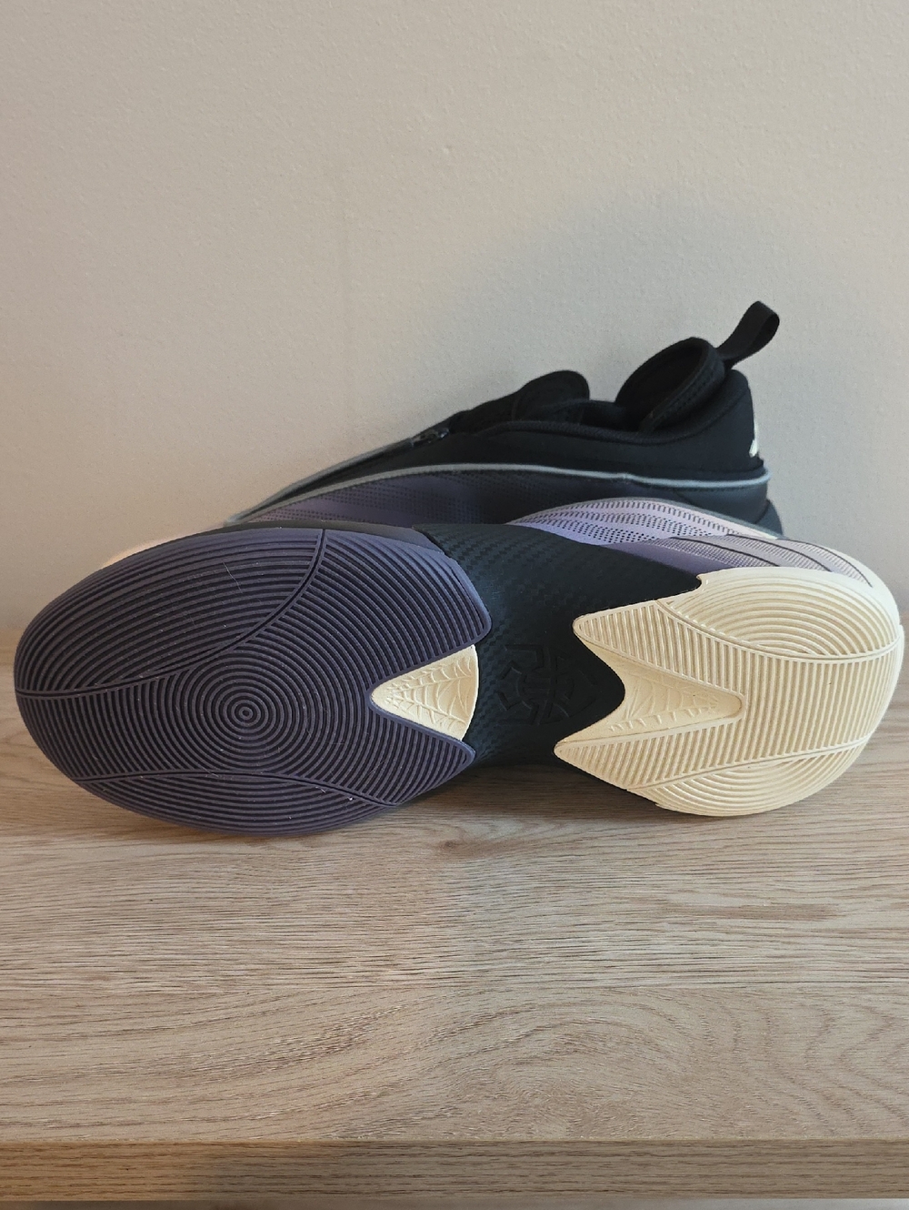 Adidas D.O.N. Issue 7 - Picture 5 of 5
